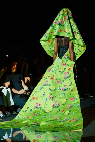 Look 68